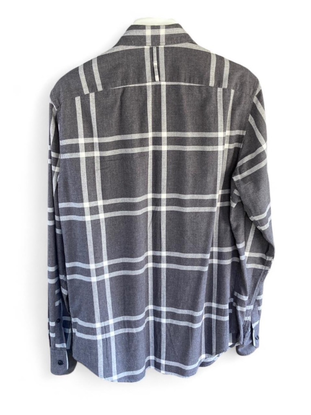FOUR SHIRT BUNDLE - Picture 15 of 16